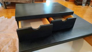 Somier + 2 Mesitas Cajoneras
