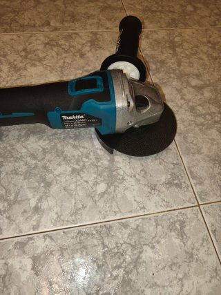 Amoladora Radial Makita 18V