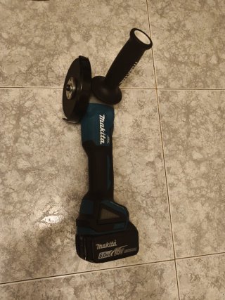 Amoladora Radial Makita 18V