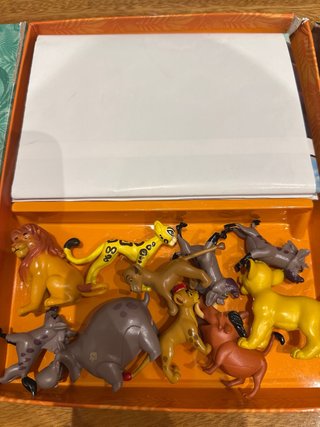 Libros disney + figuritas