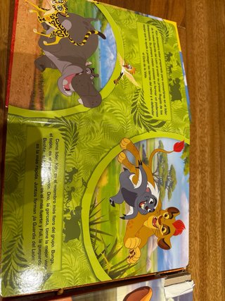 Libros disney + figuritas