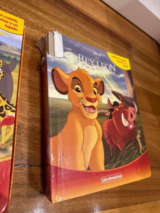 Libros disney + figuritas