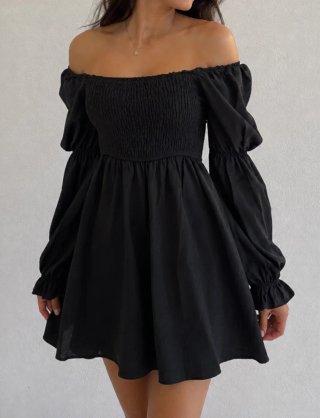 Vestido Negro Hombros Descubiertos Talla S