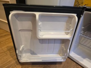 Mininevera Cecotec GrandCooler 46L Congelador