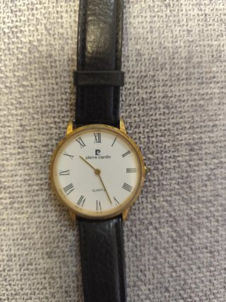 Reloj Pierre Cardin Cuarzo Dorado y Negro