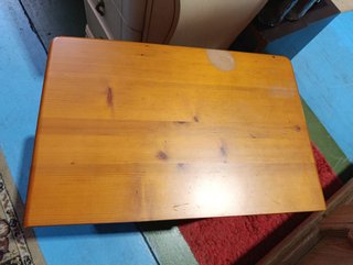 MESITA DE NOCHE MADERA PINO 3 CAJONES