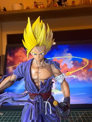 Figura Gohan Shogun 20 cm Pintada a Mano