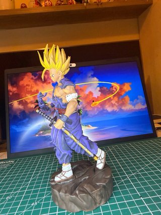 Figura Gohan Shogun 20 cm Pintada a Mano
