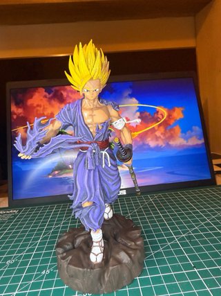 Figura Gohan Shogun 20 cm Pintada a Mano