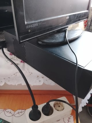 PC de sobremesa TooQ con monitor OKI