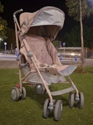 Silla de paseo Maclaren color beige