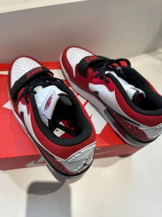 Nike Air Jordan Legacy 312 Low Chicago T.42