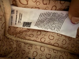Bolso Guess pequeño