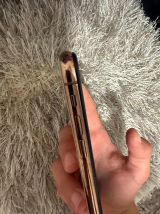 iPhone XS Gold