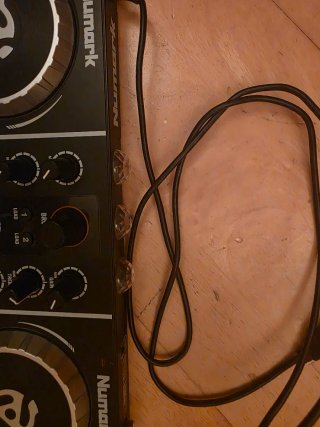 Controlador DJ Numark Party Mix