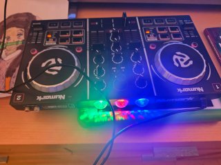 Controlador DJ Numark Party Mix