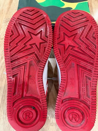 Zapatillas BAPE Roja y Blanca