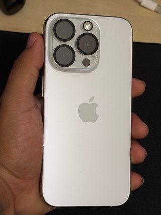 iPhone 15 Pro 128 GB / 90% bateria