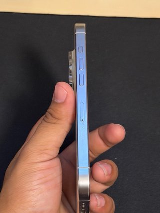 iPhone 15 Pro 128 GB / 90% bateria