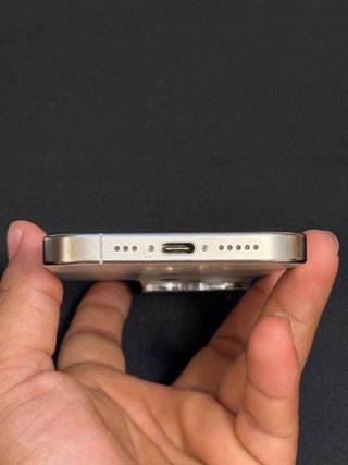 iPhone 15 Pro 128 GB / 90% bateria