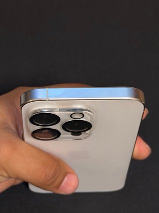iPhone 15 Pro 128 GB / 90% bateria