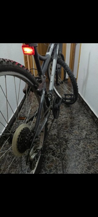 Bicicleta de Montaña Negra