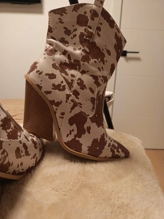 Botín estampado beige y marrón T.37