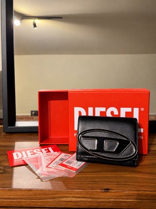 Portafoglio Diesel pelle con grande logo
