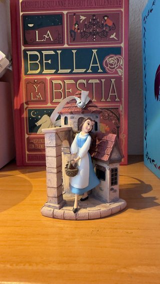 Figura Bella Disney La Bella y la Bestia