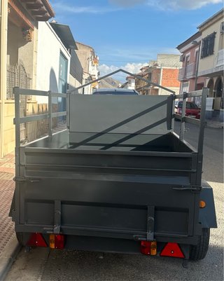 Remolque de 750 kg con documentación