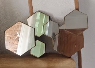 Conjunto Espejo Hexagonales Dorados
