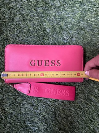 Cartera Guess Rosa con Correa