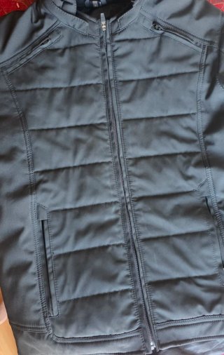 Chaqueta de moto Seventh Negra nueva