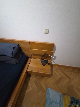 Cama doble madera con mesillas Ikea