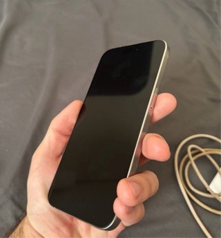 iPhone 15 Pro Max - Salud Batería 87%