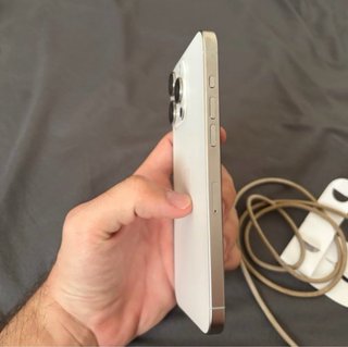 iPhone 15 Pro Max - Salud Batería 87%