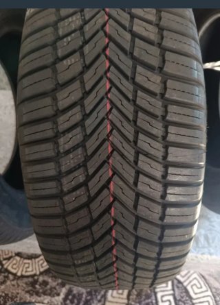 Uno Neumático Bridgestone Weather Control A005 EVO