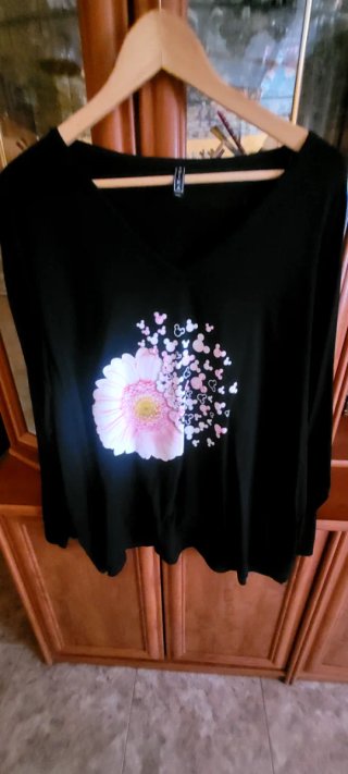 Camiseta Talla 58/60 con Estampado Floral
