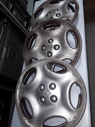 3 Tapacubos Peugeot Partner