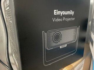 Proyector m 1080P WiFi 6 Pro - Nuevo a estrenar