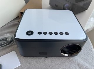 Proyector SUREWHEEL Full HD 1080P WiFi 5g - Nuevo