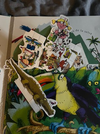 LIBROS-POP-UP LA SELVA