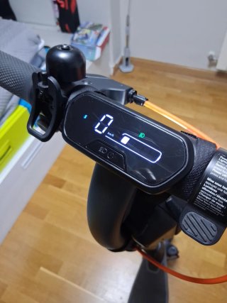 ¡Solo usado por niño!.Patinete Eléctrico Segway Ni
