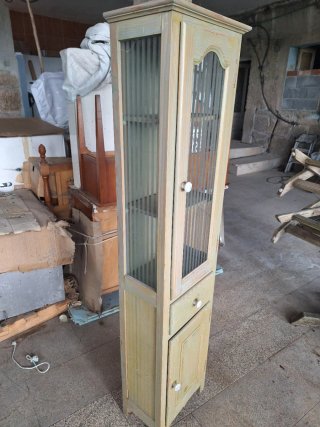 Mueble Auxiliar de Madera
