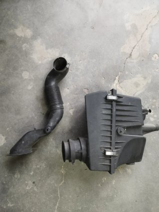 Caja de filtro de aire BMW 520i E34