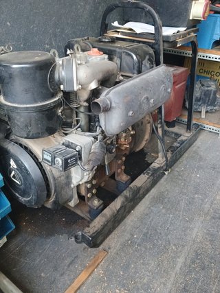 Generador Eléctrico 19 KVA Lombardini