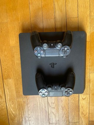 Consola PS4 Negra + Juegos