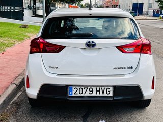 Toyota Auris 2014