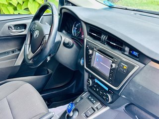 Toyota Auris 2014