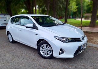 Toyota Auris 2014